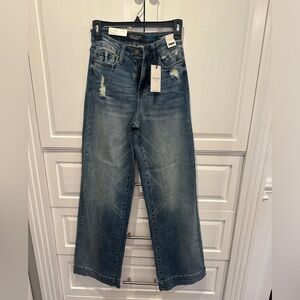 Judy Blue high waisted jeans.  Women’s size 0.  Brand new.